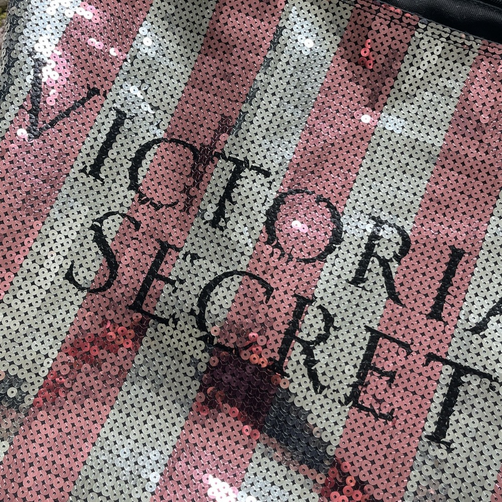 Victoria’s Secret sequin tote - Picture 3 of 3